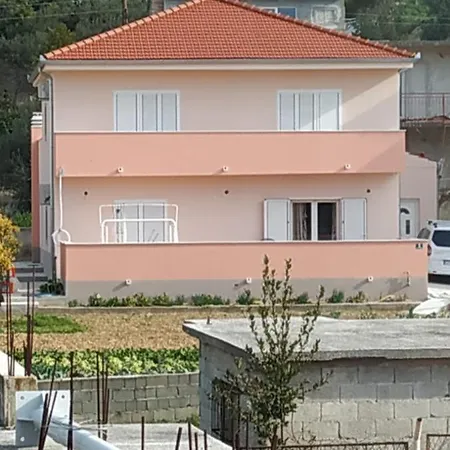 Apartment Roza Podstrana